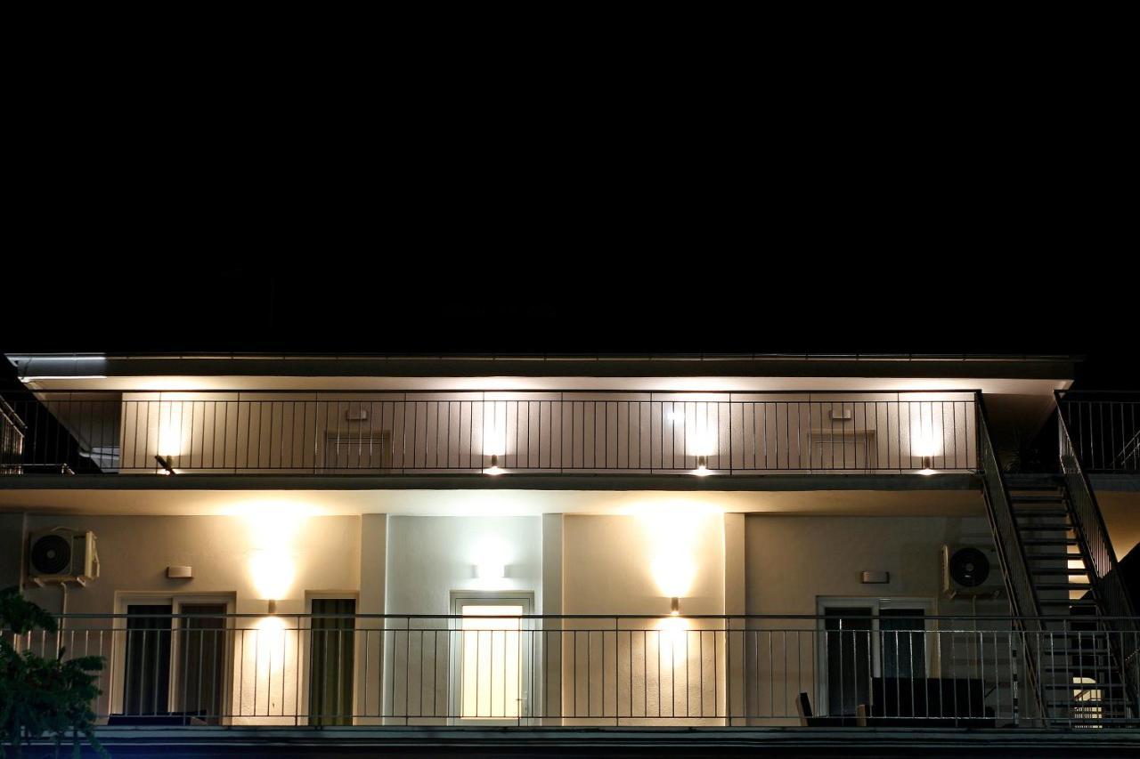 Oneiro Zois Apartment พริโนส ภายนอก รูปภาพ